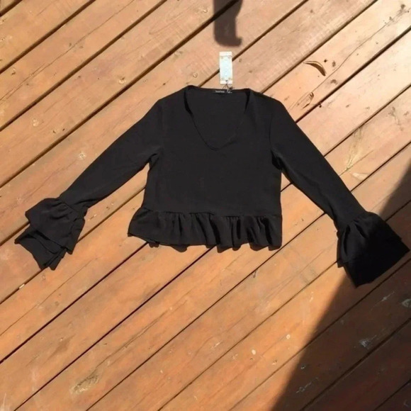 New Black Ruffle Long Sleeve Top - Picture 11 of 13